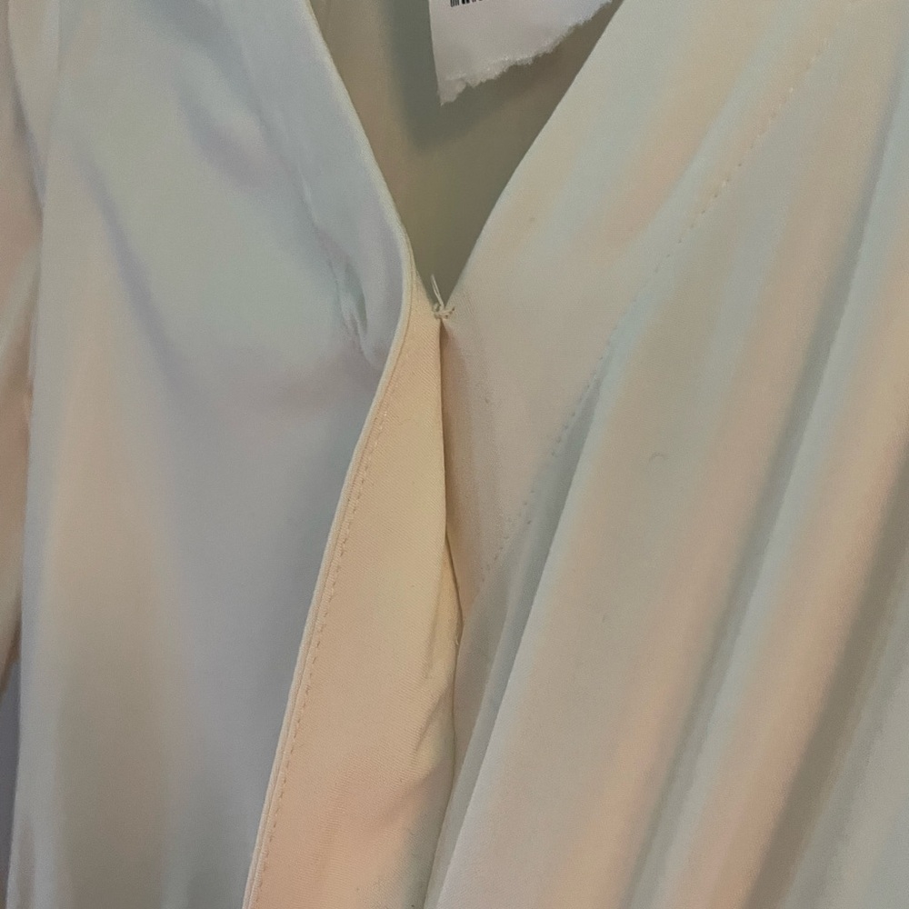 Ivory blouse - Picture 3 of 4